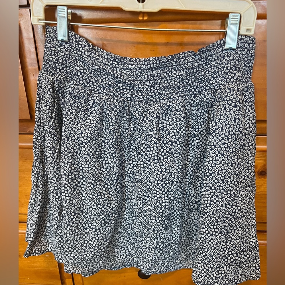 Navy blue skirt with little white flowers